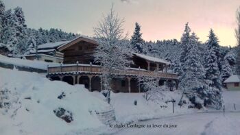 Chalet Ker Cerdagne in the heart of winter on its snowy landscape.